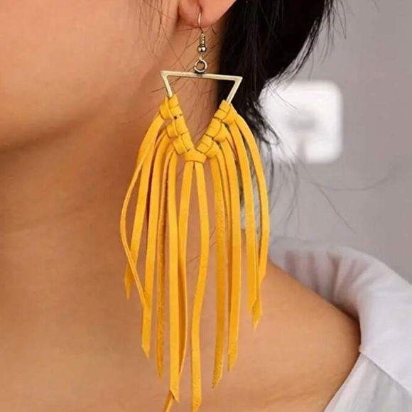 New Boho Tassel pendant earrings - Picture 1 of 2